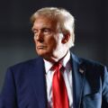 Трампу знову «забули» сказати про зупинку допомоги для України