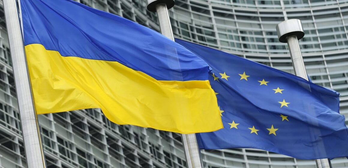 Угода про поглиблену та всеохопну зону вільної торгівлі: Україна де-факто стає неофіційним членом ЄС Угода про поглиблену та всеохопну зону вільної торгівлі: Україна де-факто стає неофіційним членом ЄС