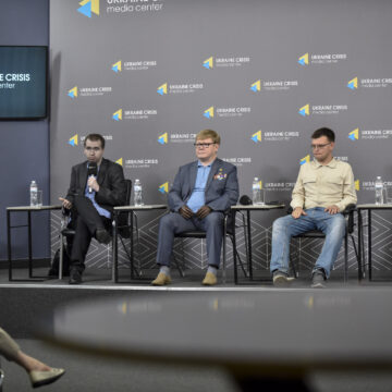 Відбулася дискусія «Маніфест національно-орієнтованого громадського активіста як основа україноцентричного громадянського суспільства» Відбулася дискусія «Маніфест національно-орієнтованого громадського активіста як основа україноцентричного громадянського суспільства»
